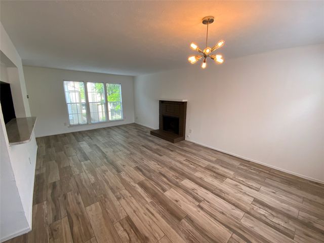 5881 Preston View Boulevard 215, Dallas, TX 75240