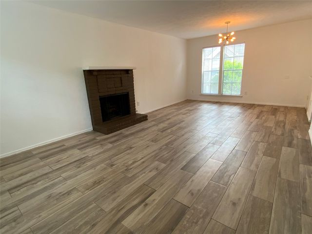 5881 Preston View Boulevard 215, Dallas, TX 75240