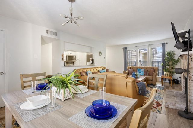 5881 Preston View Boulevard 215, Dallas, TX 75240