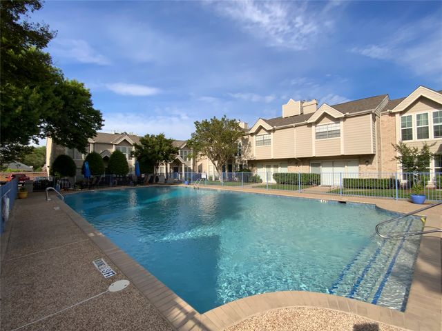 5881 Preston View Boulevard 215, Dallas, TX 75240