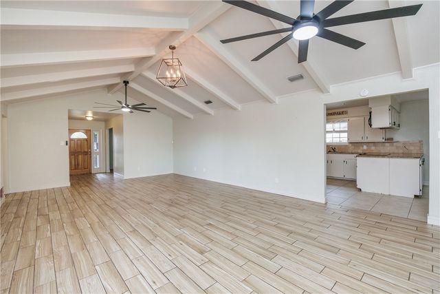 6702 Sahara Dr, Corpus Christi, TX 78412