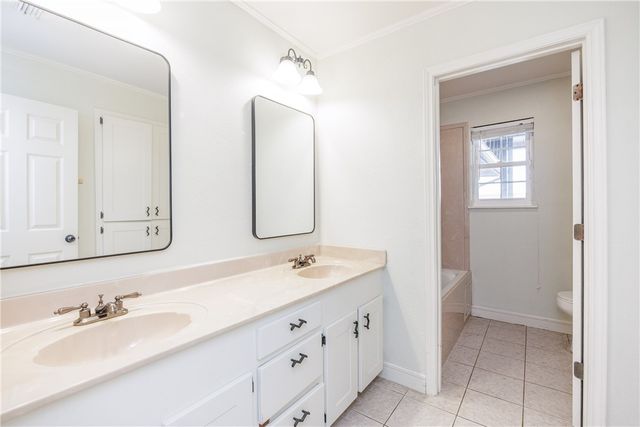 6702 Sahara Dr, Corpus Christi, TX 78412