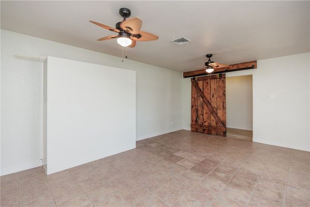 6702 Sahara Dr, Corpus Christi, TX 78412