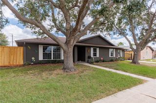 6702 Sahara Dr, Corpus Christi, TX 78412