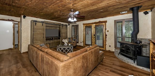 311 N. Highway 281, Mineral Wells, TX 76067