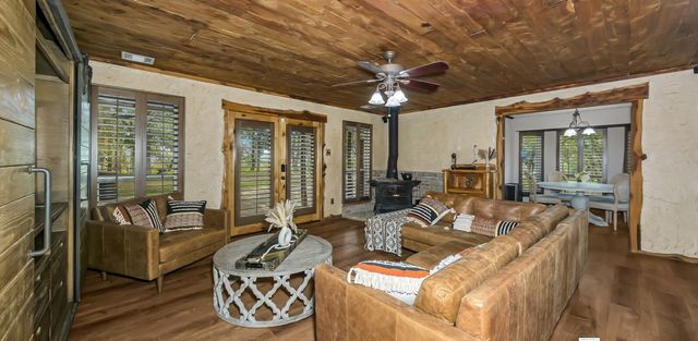 311 N. Highway 281, Mineral Wells, TX 76067