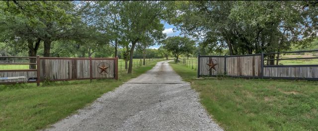 311 N. Highway 281, Mineral Wells, TX 76067