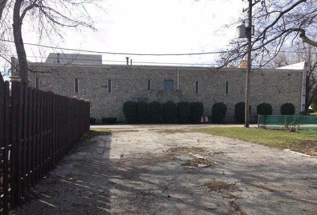 725 E 152nd Street, Phoenix, IL 60426