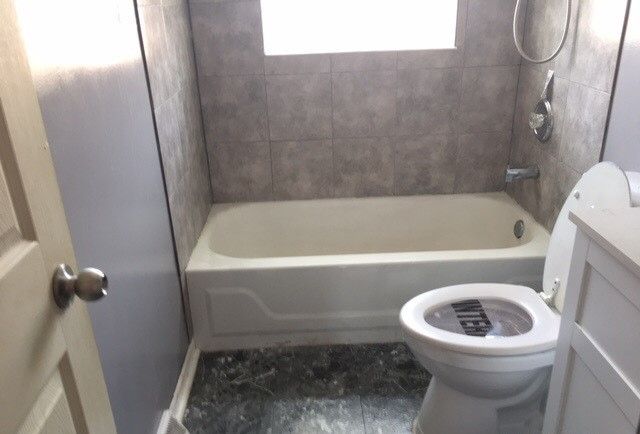 725 E 152nd Street, Phoenix, IL 60426