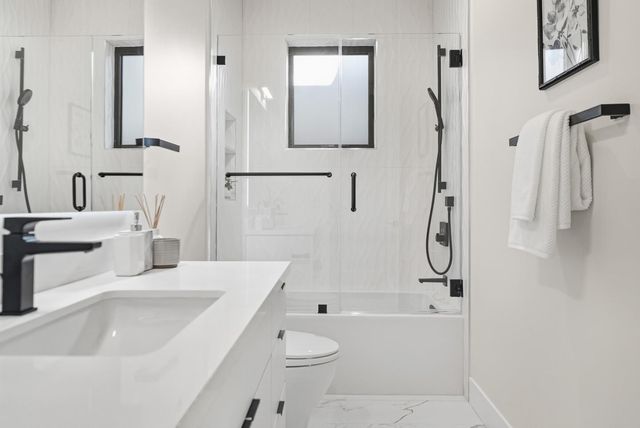 488 Oak Court, Menlo Park, CA 94025