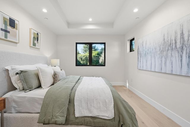 488 Oak Court, Menlo Park, CA 94025