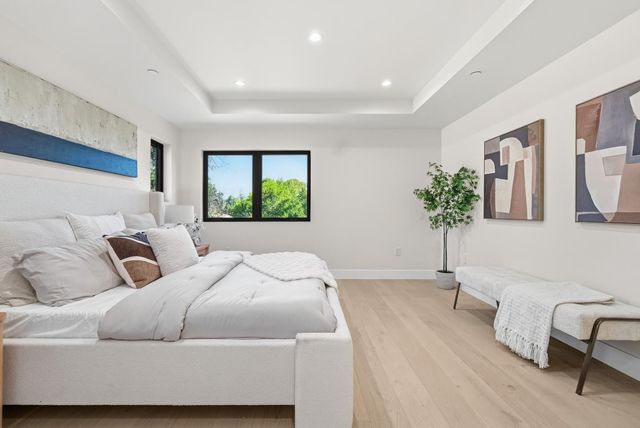 488 Oak Court, Menlo Park, CA 94025