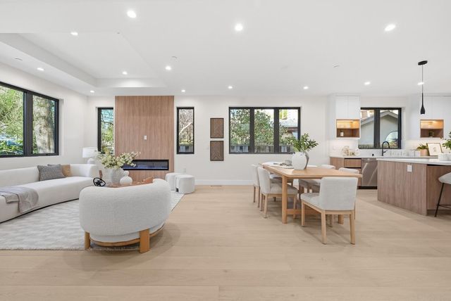 488 Oak Court, Menlo Park, CA 94025