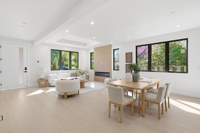 488 Oak Court, Menlo Park, CA 94025