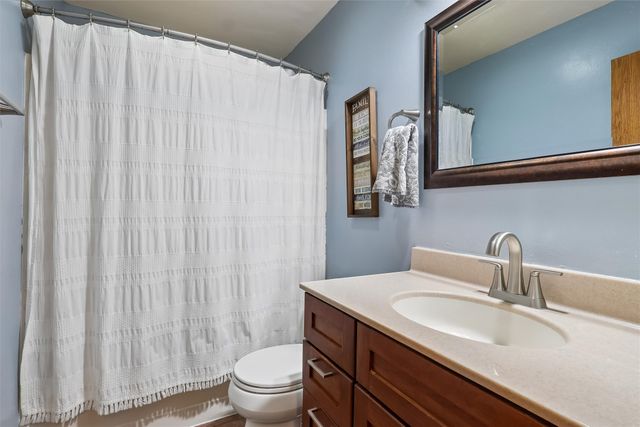 908 Lincoln Street SE, Bondurant, IA 50035