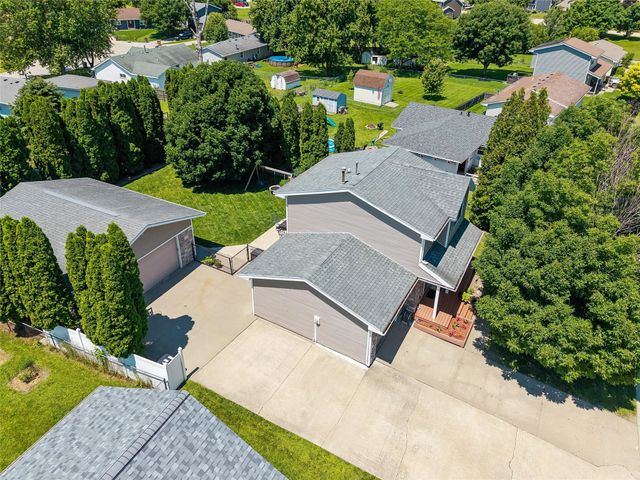 908 Lincoln Street SE, Bondurant, IA 50035