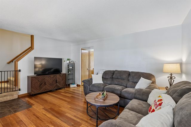 908 Lincoln Street SE, Bondurant, IA 50035