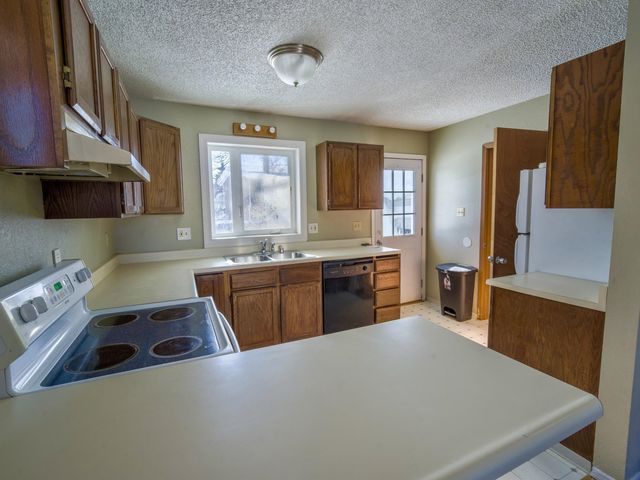 331 CARLTON DRIVE, Fairbanks, AK 99712