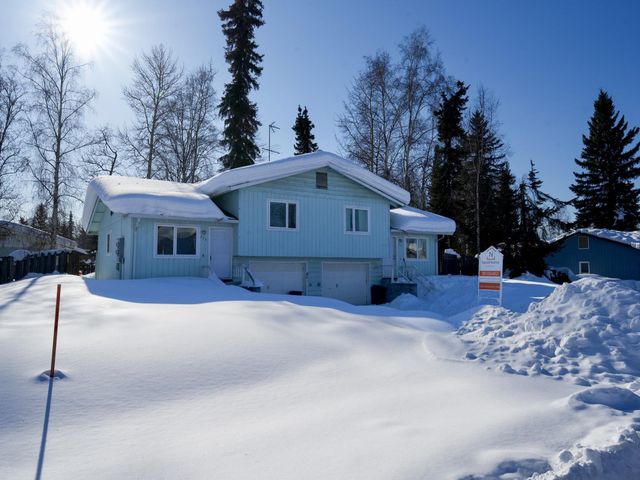 331 CARLTON DRIVE, Fairbanks, AK 99712