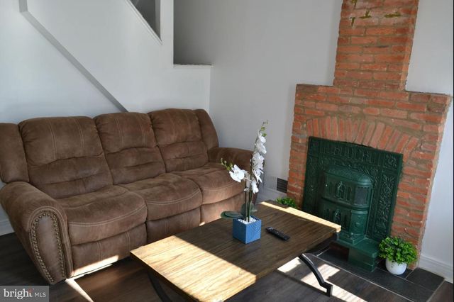 1226 W CROSS ST, Baltimore, MD 21230