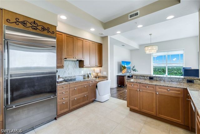 455 Cove Tower DR 1701, Naples, FL 34110