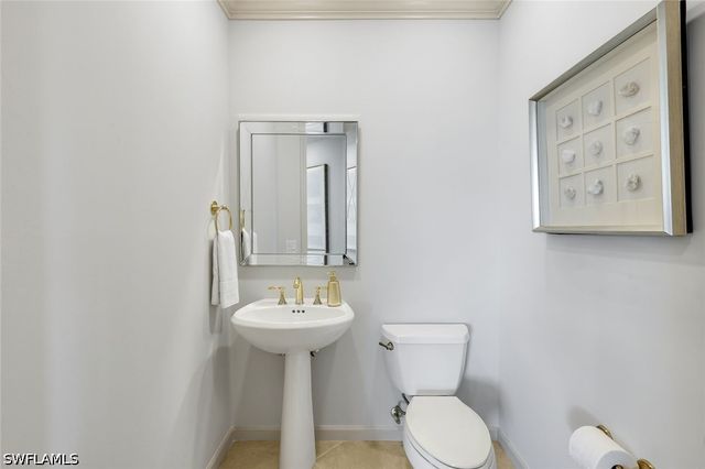 455 Cove Tower DR 1701, Naples, FL 34110