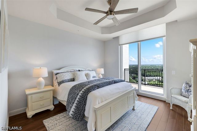 455 Cove Tower DR 1701, Naples, FL 34110