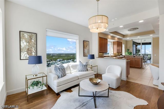 455 Cove Tower DR 1701, Naples, FL 34110