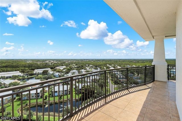 455 Cove Tower DR 1701, Naples, FL 34110