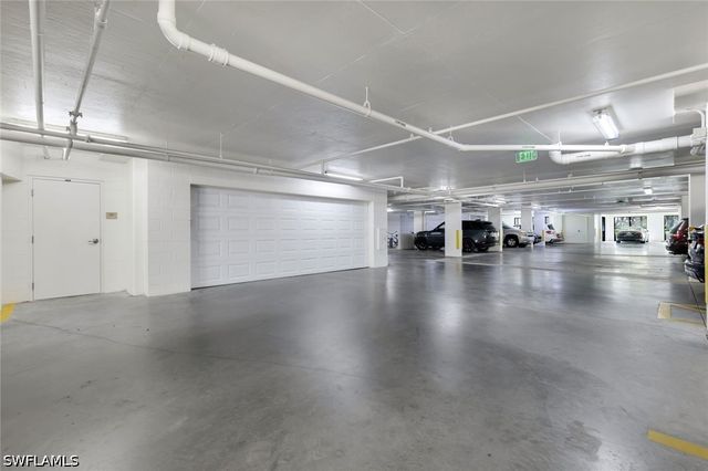 455 Cove Tower DR 1701, Naples, FL 34110