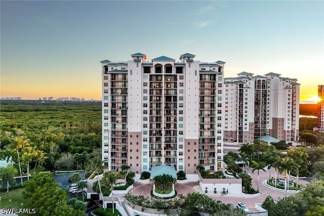 455 Cove Tower DR 1701, Naples, FL 34110