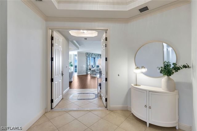 455 Cove Tower DR 1701, Naples, FL 34110