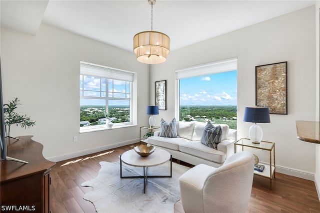455 Cove Tower DR 1701, Naples, FL 34110