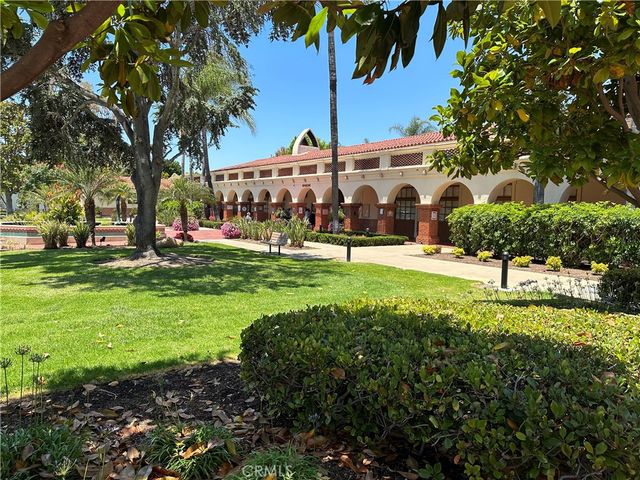 2290 Via Puerta N A, Laguna Woods, CA 92637