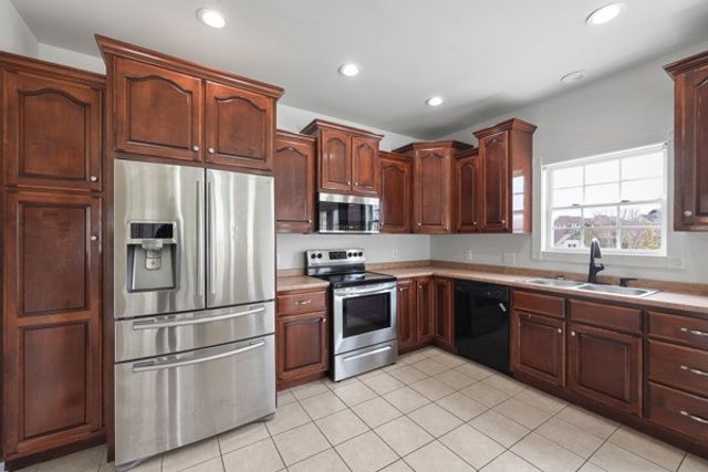 5007 Caira Ct, Pleasant View, TN 37146