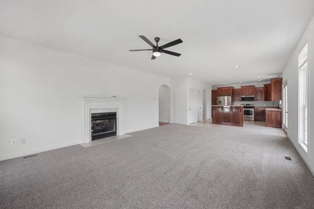 5007 Caira Ct, Pleasant View, TN 37146