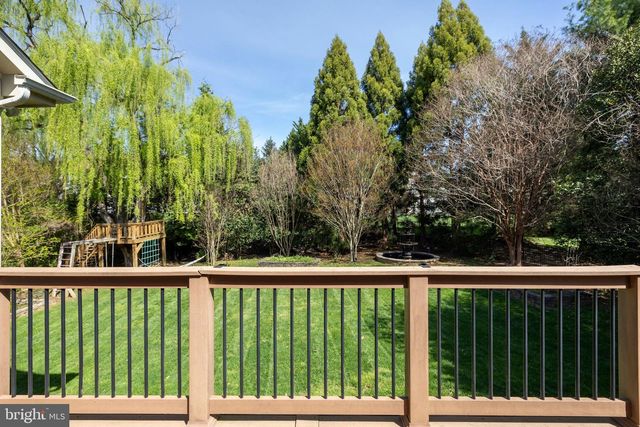 1411 WOODHURST BLVD, Mclean, VA 22102