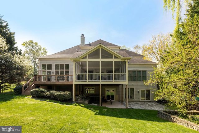1411 WOODHURST BLVD, Mclean, VA 22102