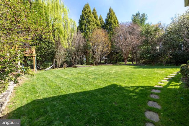 1411 WOODHURST BLVD, Mclean, VA 22102