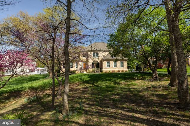 1411 WOODHURST BLVD, Mclean, VA 22102