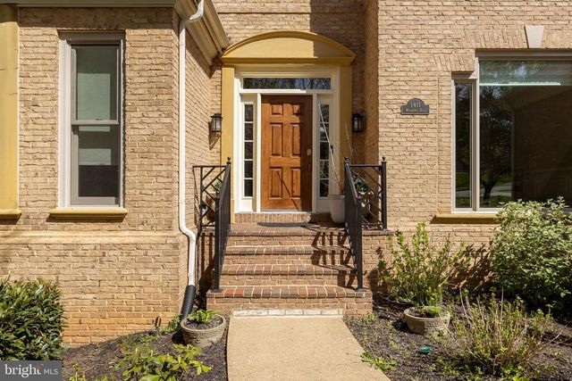 1411 WOODHURST BLVD, Mclean, VA 22102