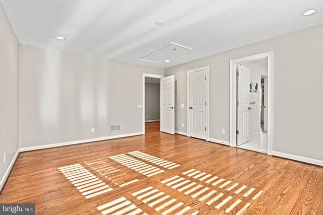1411 WOODHURST BLVD, Mclean, VA 22102