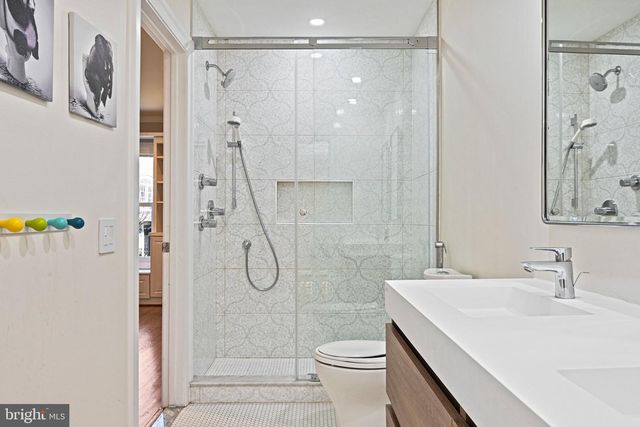 1411 WOODHURST BLVD, Mclean, VA 22102