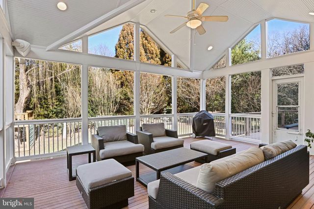 1411 WOODHURST BLVD, Mclean, VA 22102