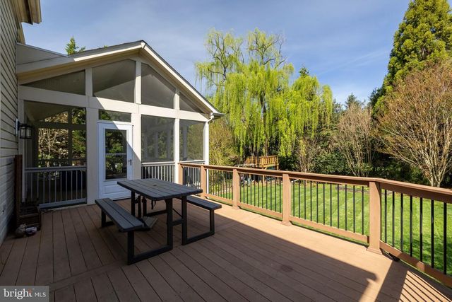 1411 WOODHURST BLVD, Mclean, VA 22102
