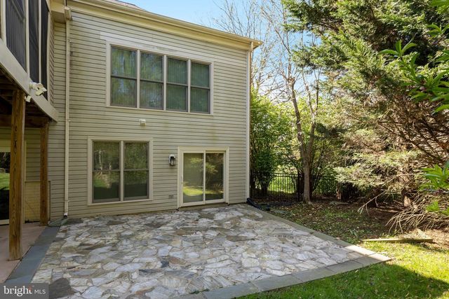 1411 WOODHURST BLVD, Mclean, VA 22102