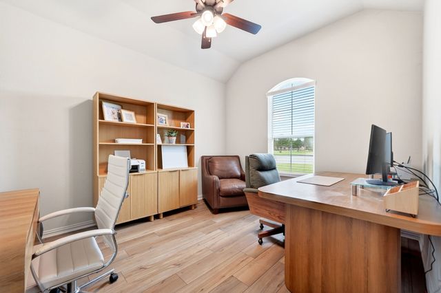100 Aero Vista Drive, Caddo Mills, TX 75135