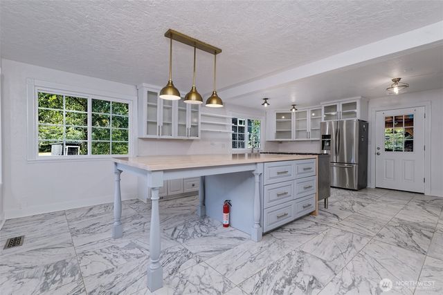 6217 Lackey Road NW, Vaughn, WA 98394