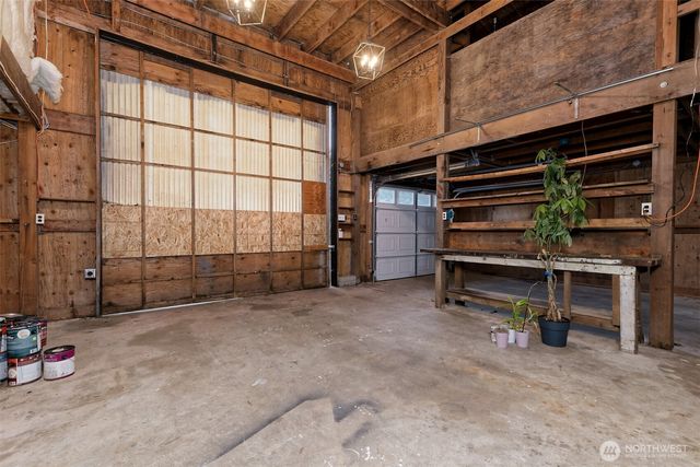 6217 Lackey Road NW, Vaughn, WA 98394