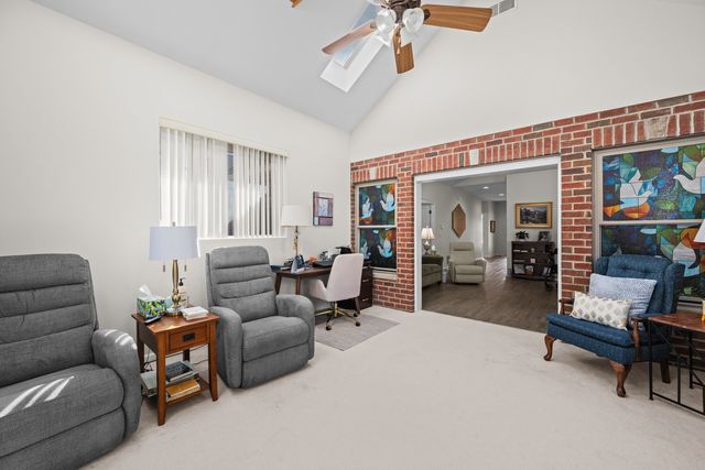 1014 2nd Street Court 1014, Moline, IL 61265